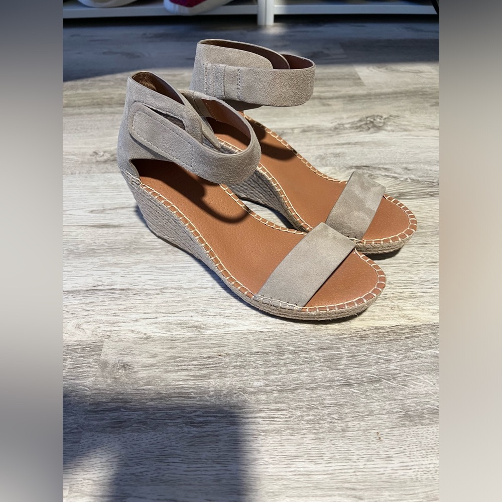 Gentle Souls Wedges